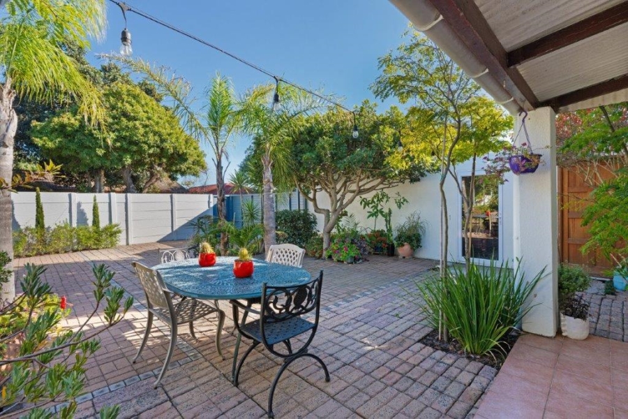 3 Bedroom Property for Sale in Table View Western Cape